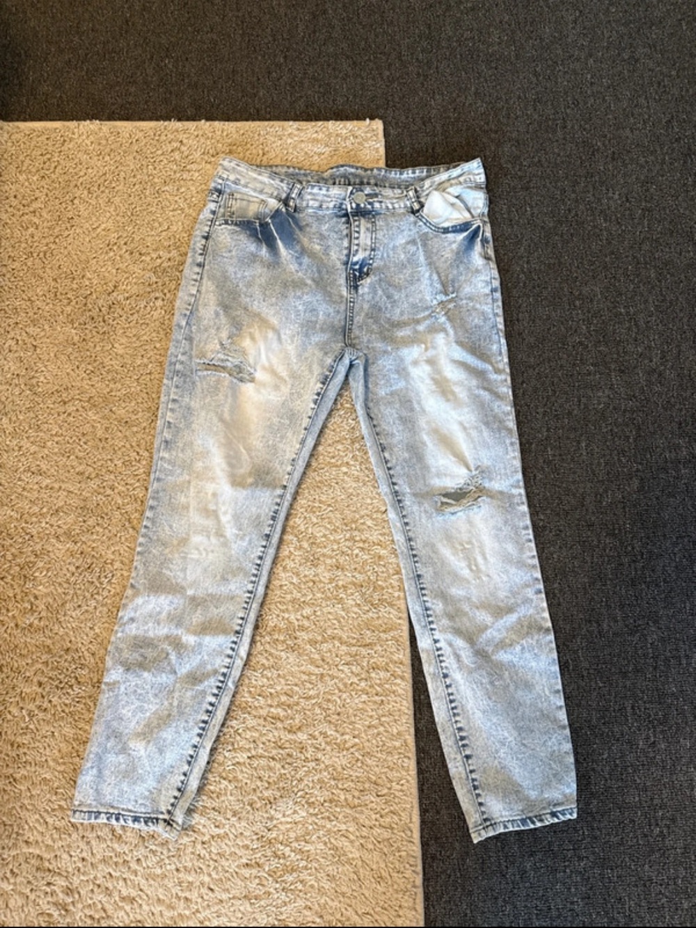 H&M Light Blue Skinny Jeans — High-Rise Style